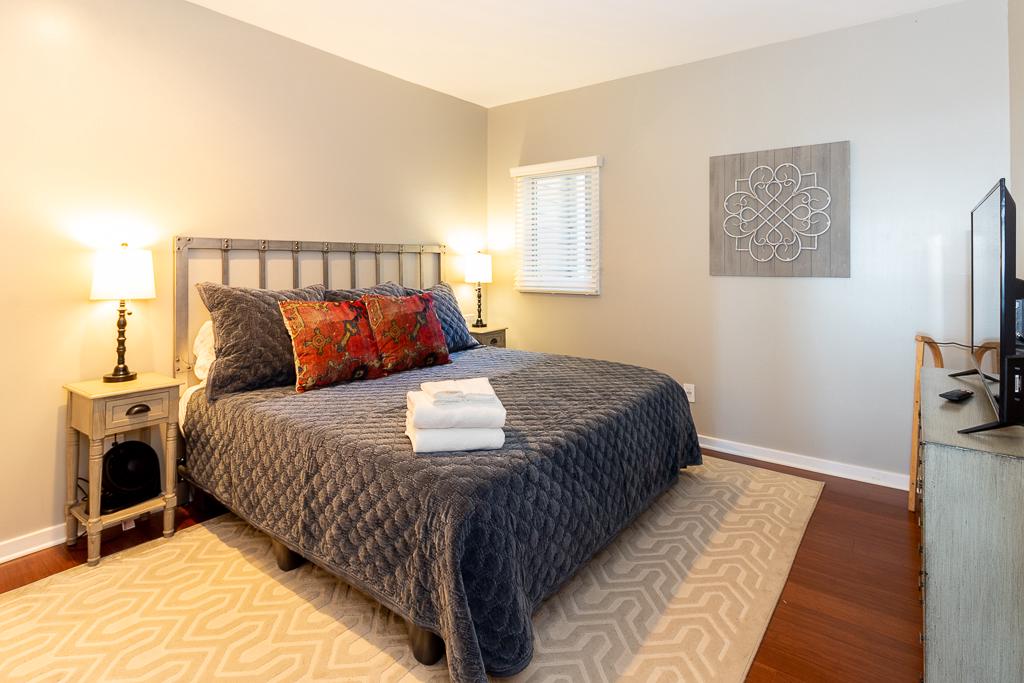 1616 OVERLOOK OLOOK, ROSELAND, Virginia 22967, 2 Bedrooms Bedrooms, ,2 BathroomsBathrooms,Residential,Overlook Condos,1616 OVERLOOK OLOOK,VANL2000652 MLS # VANL2000652