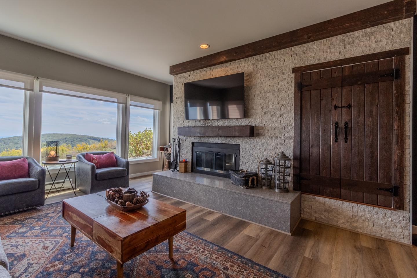 1616 OVERLOOK OLOOK, ROSELAND, Virginia 22967, 2 Bedrooms Bedrooms, ,2 BathroomsBathrooms,Residential,Overlook Condos,1616 OVERLOOK OLOOK,VANL2000652 MLS # VANL2000652