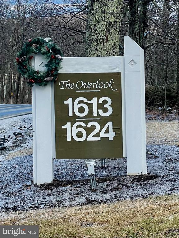 1616 OVERLOOK OLOOK, ROSELAND, Virginia 22967, 2 Bedrooms Bedrooms, ,2 BathroomsBathrooms,Residential,Overlook Condos,1616 OVERLOOK OLOOK,VANL2000652 MLS # VANL2000652