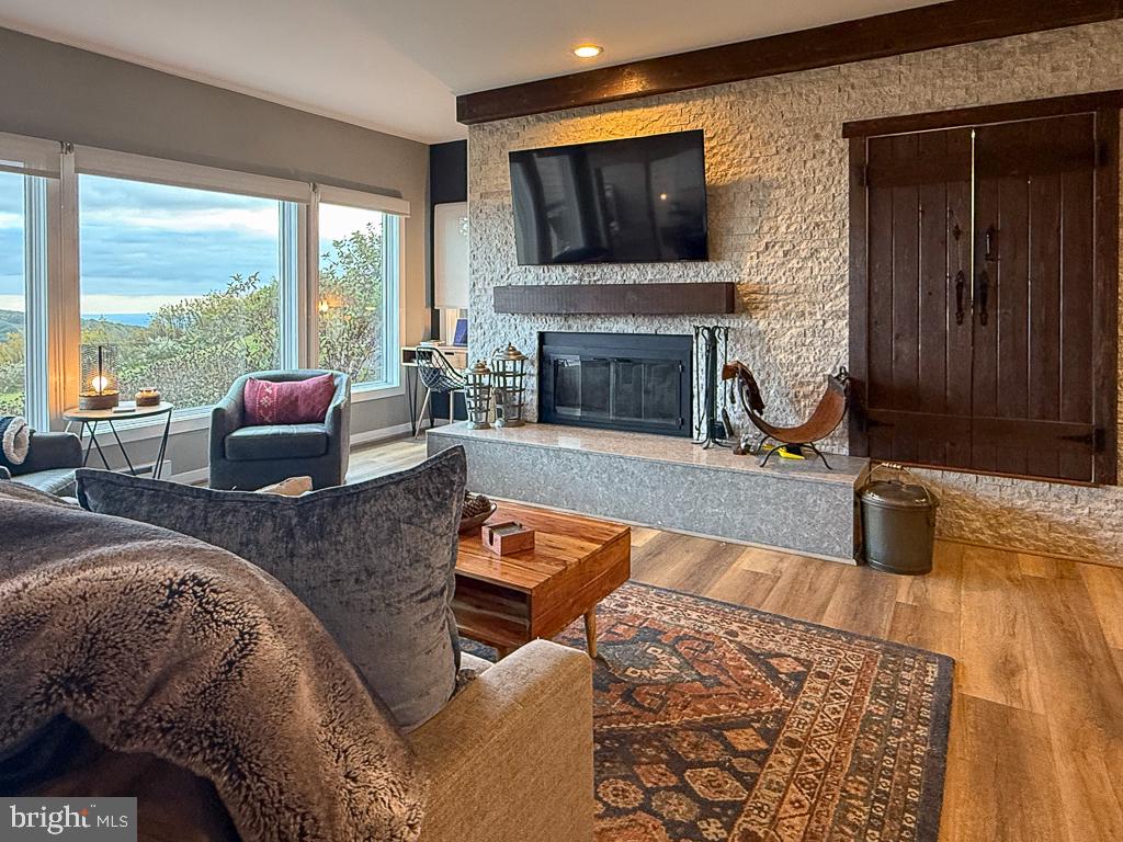 1616 OVERLOOK OLOOK, ROSELAND, Virginia 22967, 2 Bedrooms Bedrooms, ,2 BathroomsBathrooms,Residential,Overlook Condos,1616 OVERLOOK OLOOK,VANL2000652 MLS # VANL2000652