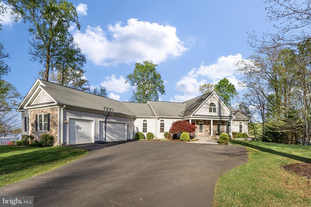 544 ARK AVE, BUMPASS, Virginia 23024, 5 Bedrooms Bedrooms, ,3 BathroomsBathrooms,Residential,544 ARK AVE,VALA2009622 MLS # VALA2009622