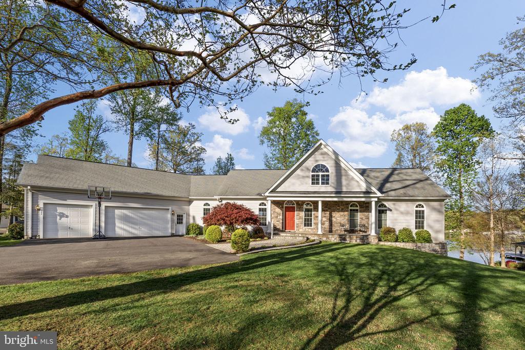 544 ARK AVE, BUMPASS, Virginia 23024, 5 Bedrooms Bedrooms, ,3 BathroomsBathrooms,Residential,544 ARK AVE,VALA2009622 MLS # VALA2009622