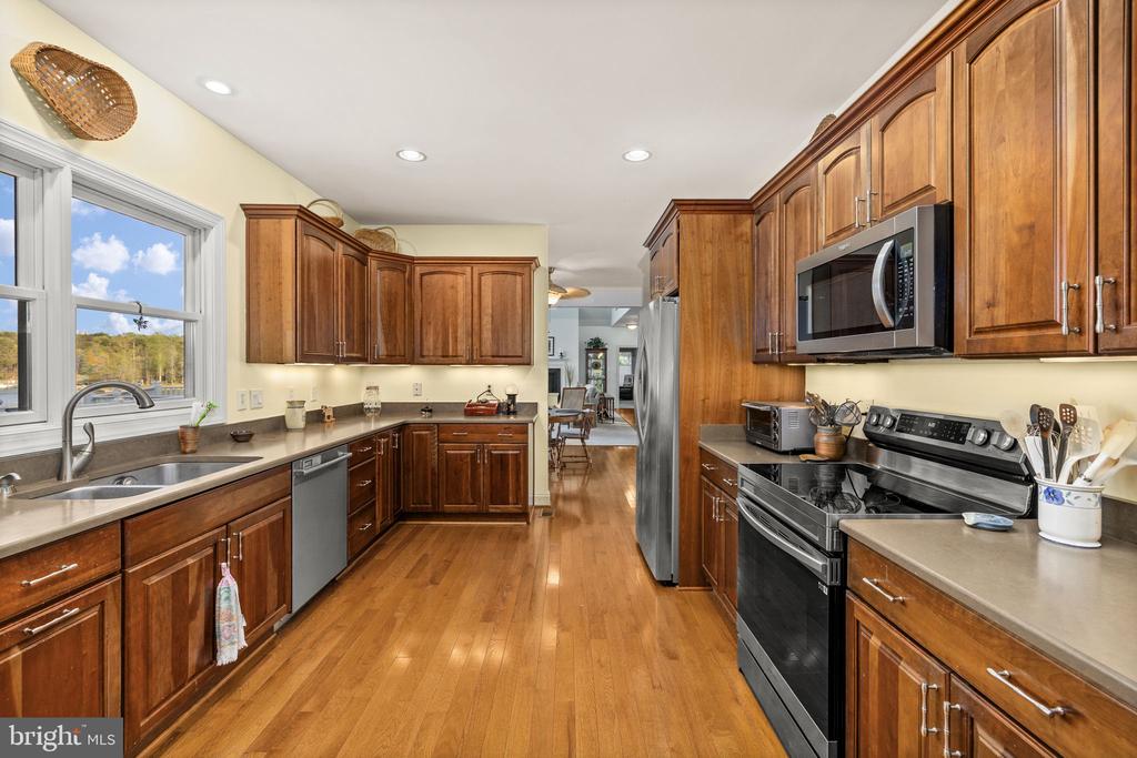 544 ARK AVE, BUMPASS, Virginia 23024, 5 Bedrooms Bedrooms, ,3 BathroomsBathrooms,Residential,544 ARK AVE,VALA2009622 MLS # VALA2009622