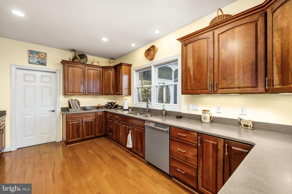 544 ARK AVE, BUMPASS, Virginia 23024, 5 Bedrooms Bedrooms, ,3 BathroomsBathrooms,Residential,544 ARK AVE,VALA2009622 MLS # VALA2009622