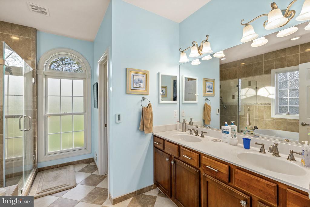 544 ARK AVE, BUMPASS, Virginia 23024, 5 Bedrooms Bedrooms, ,3 BathroomsBathrooms,Residential,544 ARK AVE,VALA2009622 MLS # VALA2009622