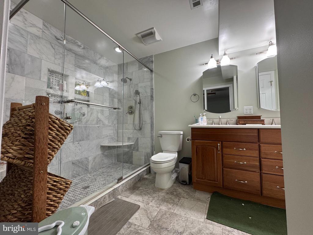 11615 KENTON DR, FREDERICKSBURG, Virginia 22407, 4 Bedrooms Bedrooms, ,2 BathroomsBathrooms,Residential,11615 KENTON DR,VASP2040950 MLS # VASP2040950