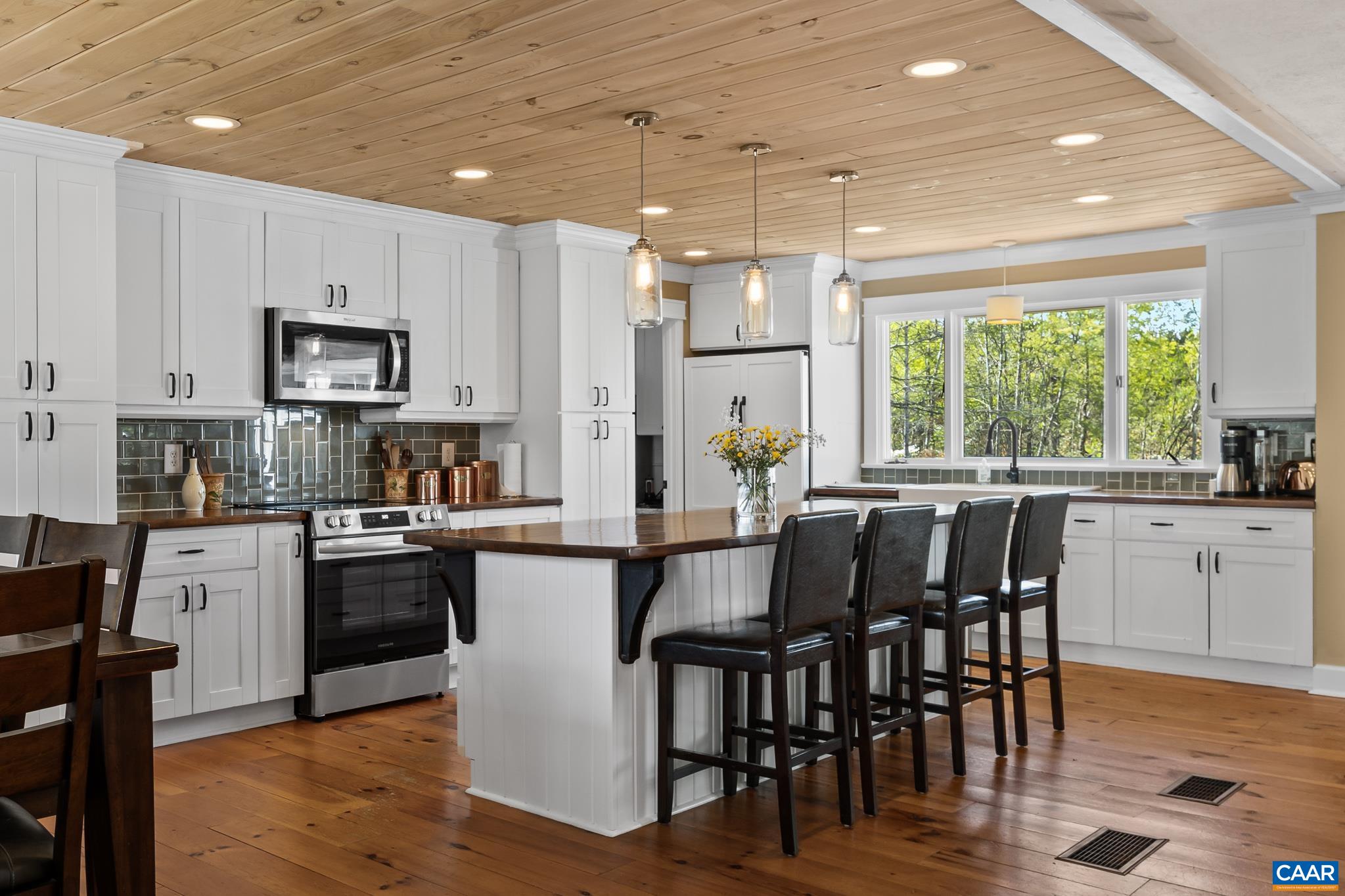 3505 SARAH DR, CHARLOTTESVILLE, Virginia 22911, 4 Bedrooms Bedrooms, ,3 BathroomsBathrooms,Residential,3505 SARAH DR,675558 MLS # 675558