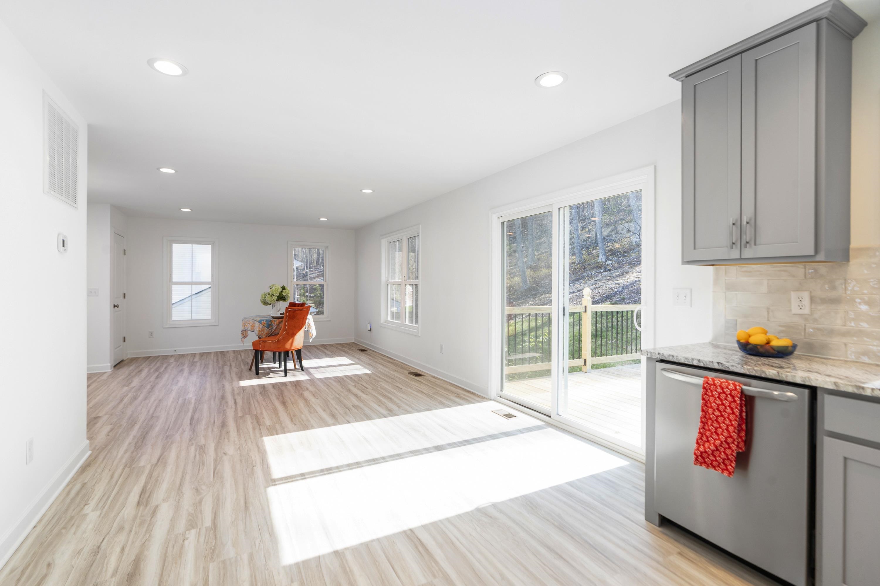 418 CAMPBELL ST, STAUNTON, Virginia 24401, 4 Bedrooms Bedrooms, ,3 BathroomsBathrooms,Residential,418 CAMPBELL ST,675730 MLS # 675730