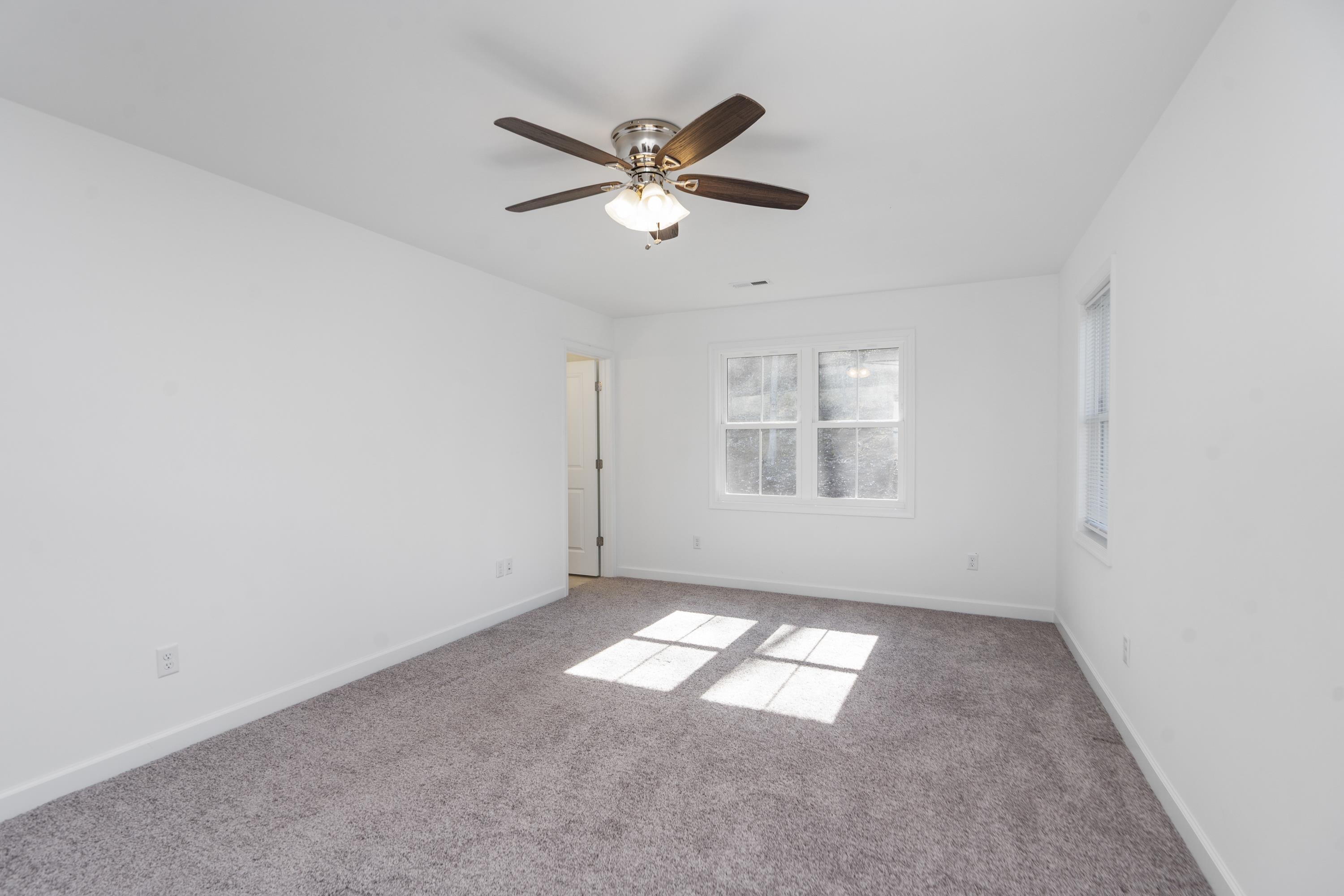 418 CAMPBELL ST, STAUNTON, Virginia 24401, 4 Bedrooms Bedrooms, ,3 BathroomsBathrooms,Residential,418 CAMPBELL ST,675730 MLS # 675730