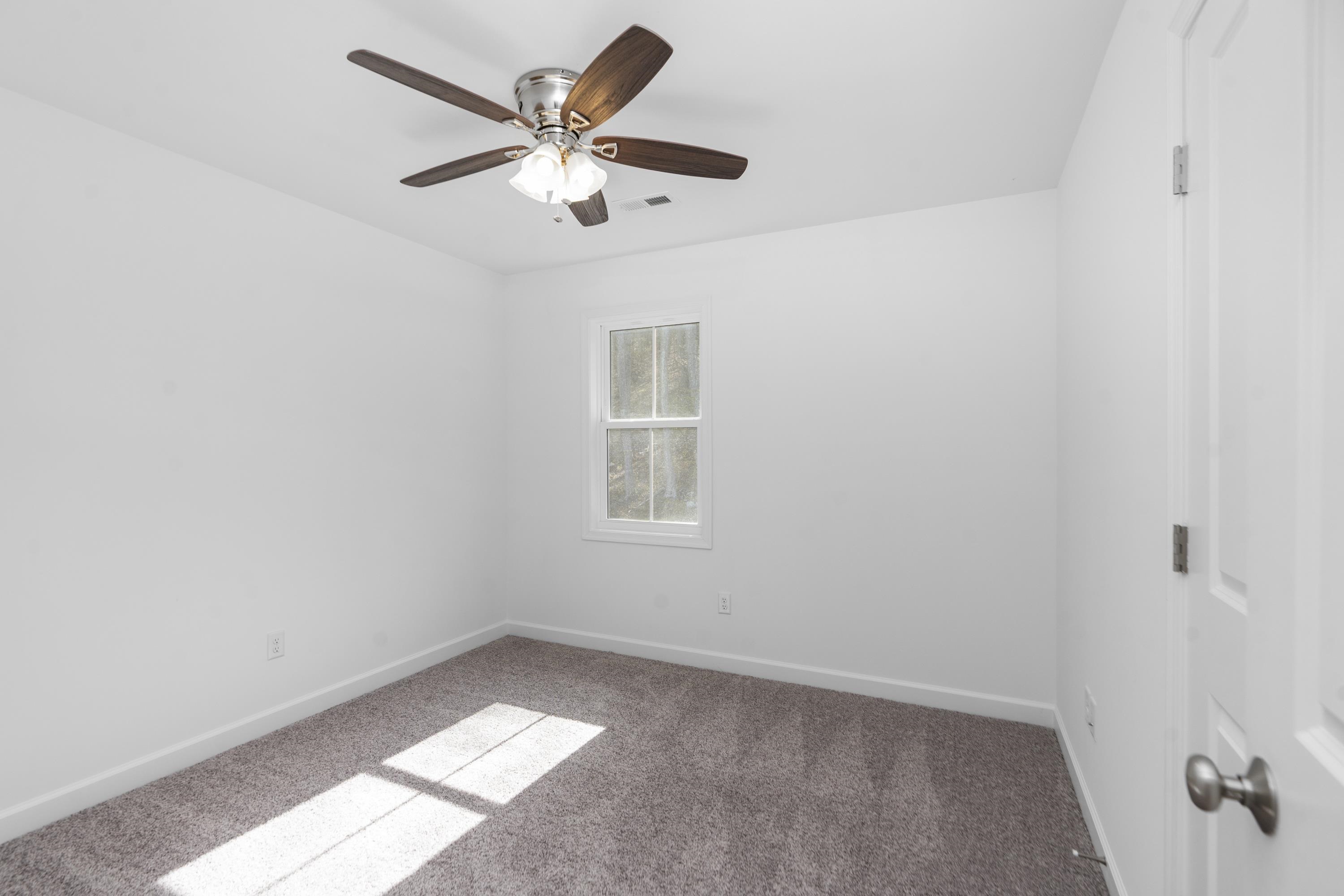 418 CAMPBELL ST, STAUNTON, Virginia 24401, 4 Bedrooms Bedrooms, ,3 BathroomsBathrooms,Residential,418 CAMPBELL ST,675730 MLS # 675730