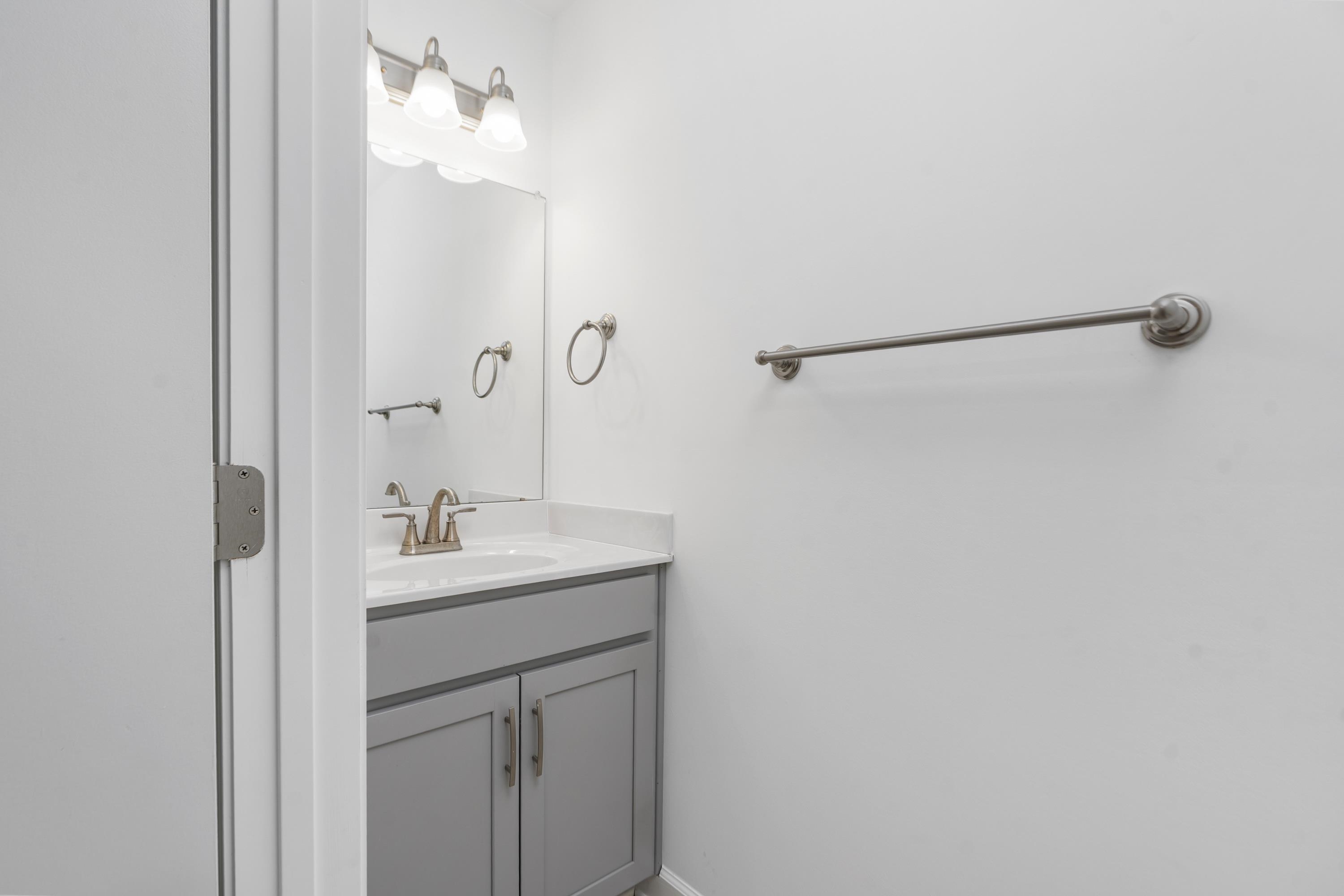 418 CAMPBELL ST, STAUNTON, Virginia 24401, 4 Bedrooms Bedrooms, ,3 BathroomsBathrooms,Residential,418 CAMPBELL ST,675730 MLS # 675730