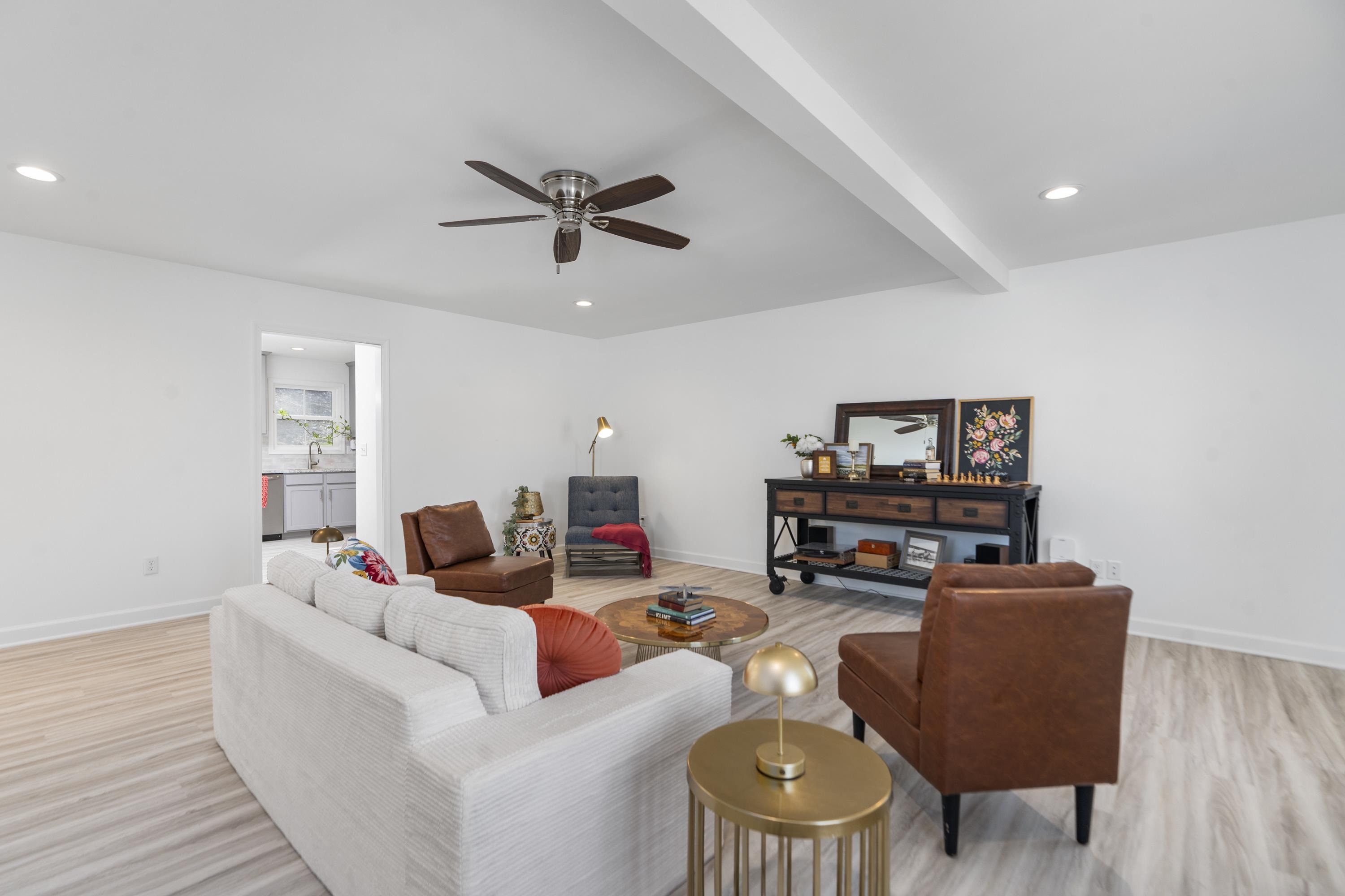 418 CAMPBELL ST, STAUNTON, Virginia 24401, 4 Bedrooms Bedrooms, ,3 BathroomsBathrooms,Residential,418 CAMPBELL ST,675730 MLS # 675730