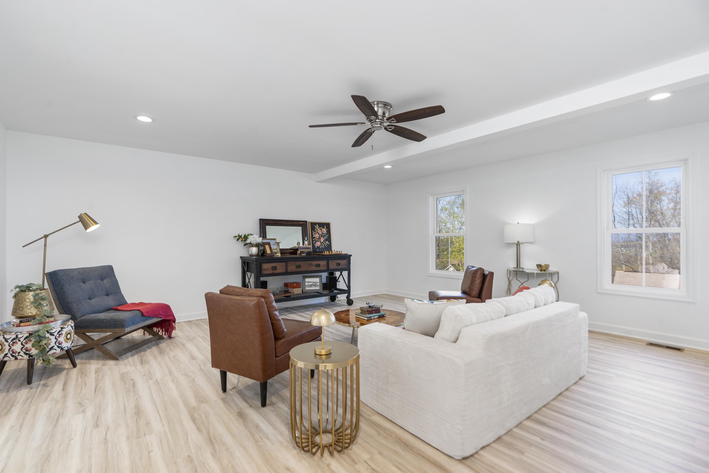 418 CAMPBELL ST, STAUNTON, Virginia 24401, 4 Bedrooms Bedrooms, ,3 BathroomsBathrooms,Residential,418 CAMPBELL ST,675730 MLS # 675730