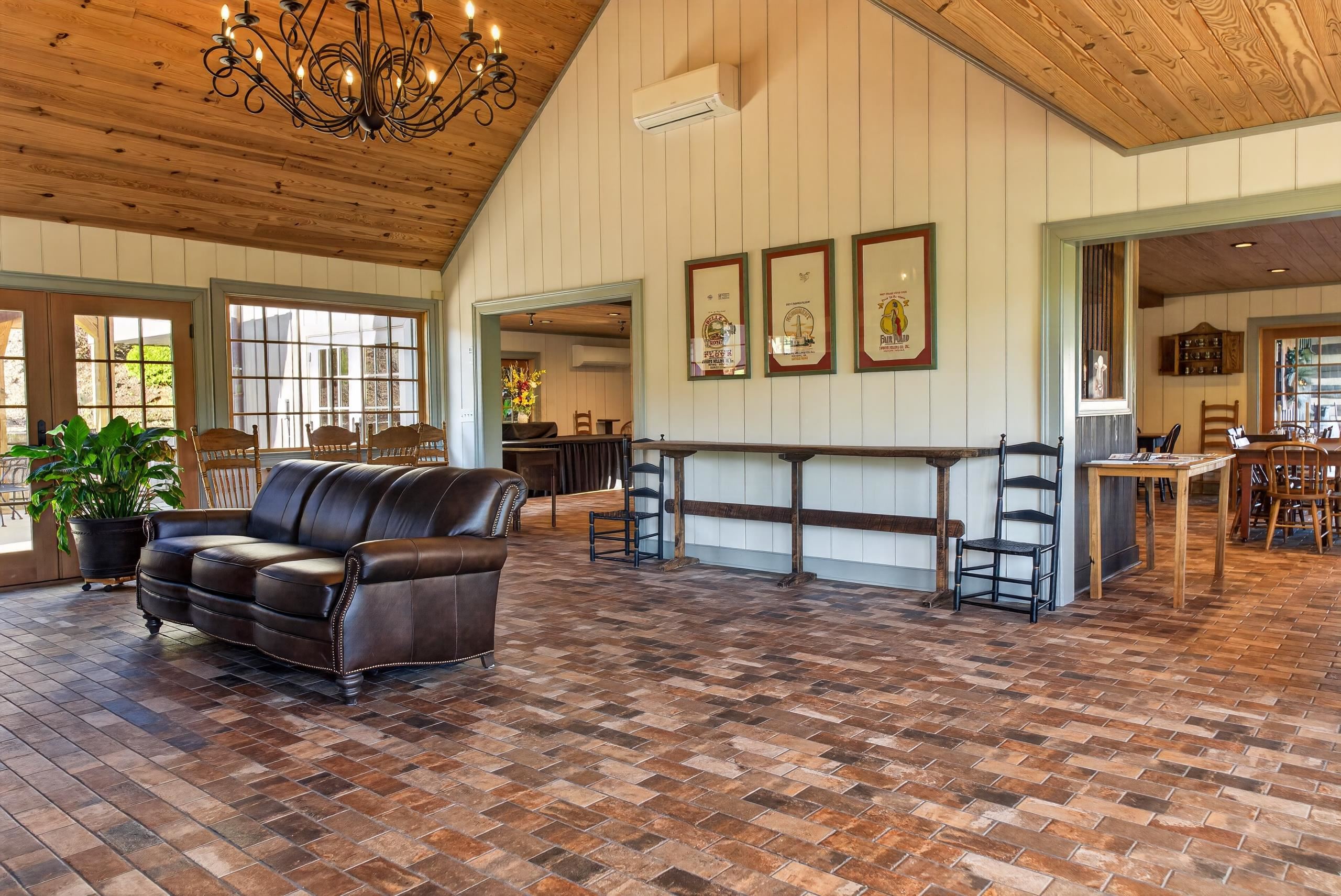 331 GLEBE SCHOOL RD, SWOOPE, Virginia 24479, 6 Bedrooms Bedrooms, ,6 BathroomsBathrooms,Residential,331 GLEBE SCHOOL RD,675740 MLS # 675740