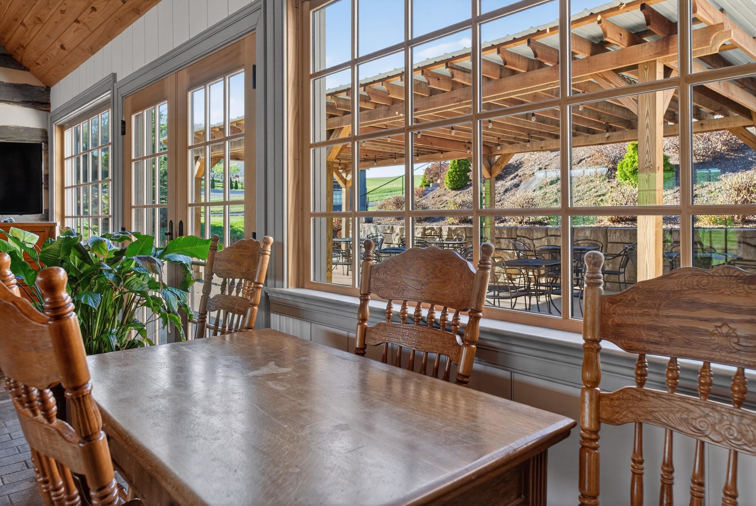 331 GLEBE SCHOOL RD, SWOOPE, Virginia 24479, 6 Bedrooms Bedrooms, ,6 BathroomsBathrooms,Residential,331 GLEBE SCHOOL RD,675740 MLS # 675740