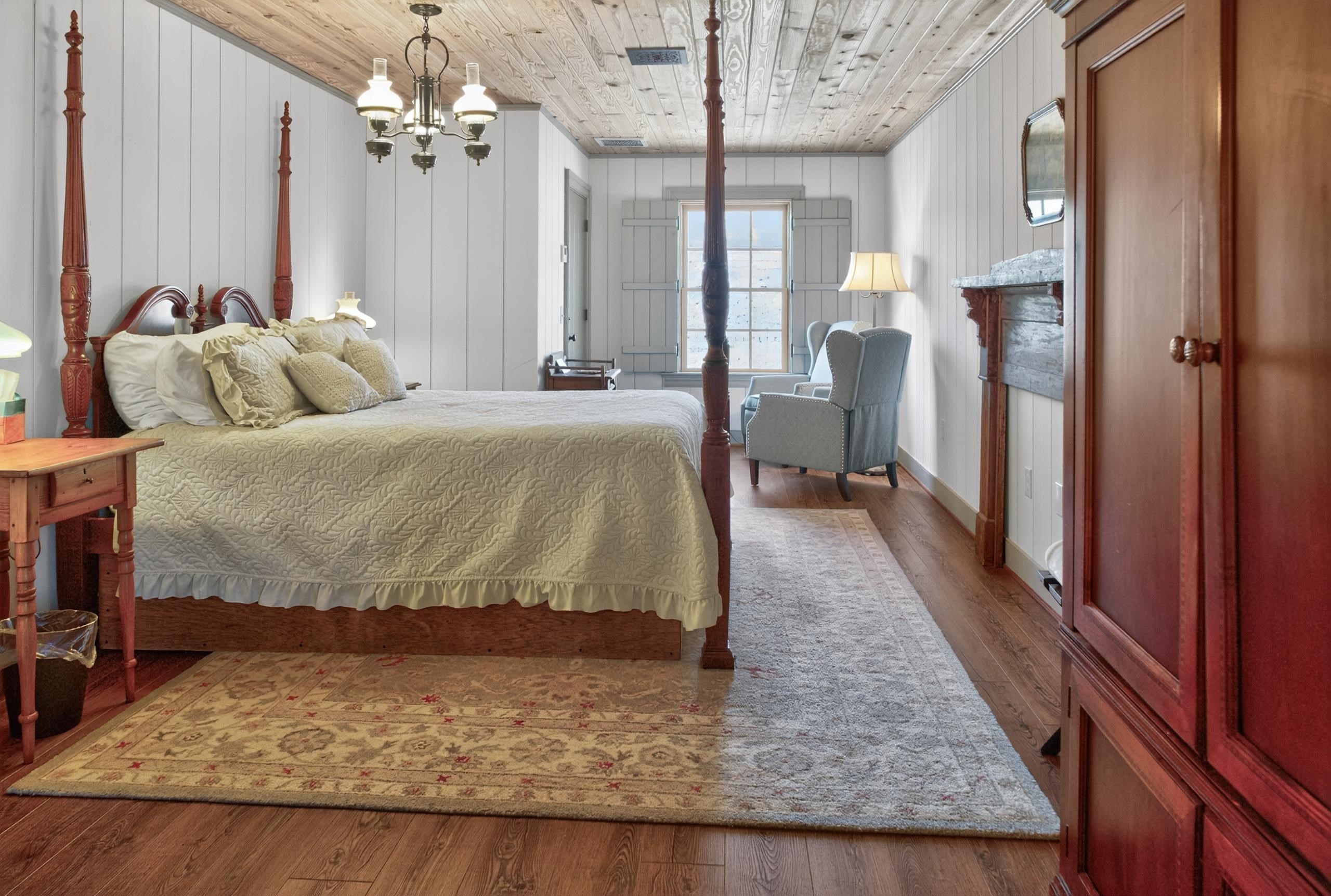 331 GLEBE SCHOOL RD, SWOOPE, Virginia 24479, 6 Bedrooms Bedrooms, ,6 BathroomsBathrooms,Residential,331 GLEBE SCHOOL RD,675740 MLS # 675740