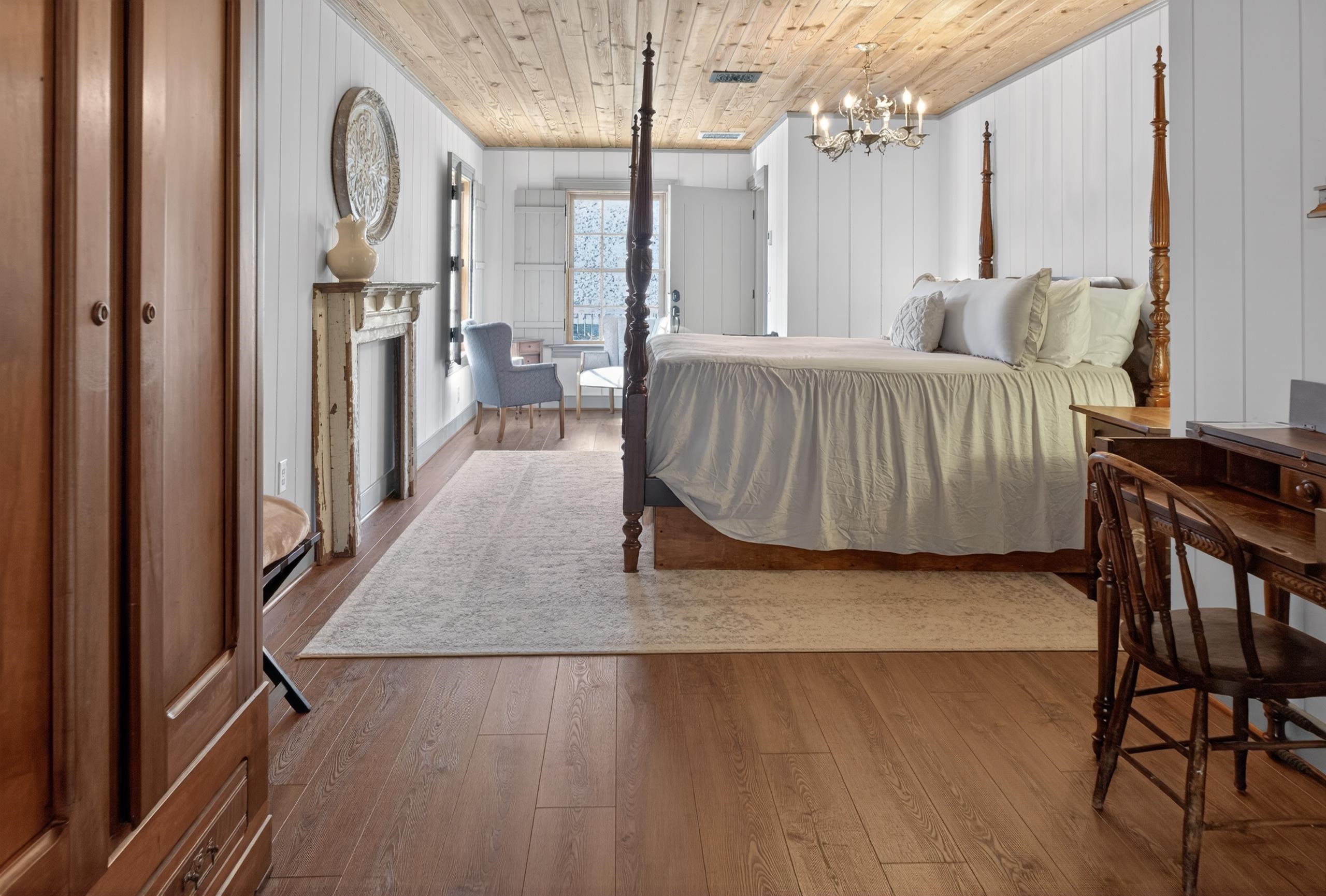 331 GLEBE SCHOOL RD, SWOOPE, Virginia 24479, 6 Bedrooms Bedrooms, ,6 BathroomsBathrooms,Residential,331 GLEBE SCHOOL RD,675740 MLS # 675740