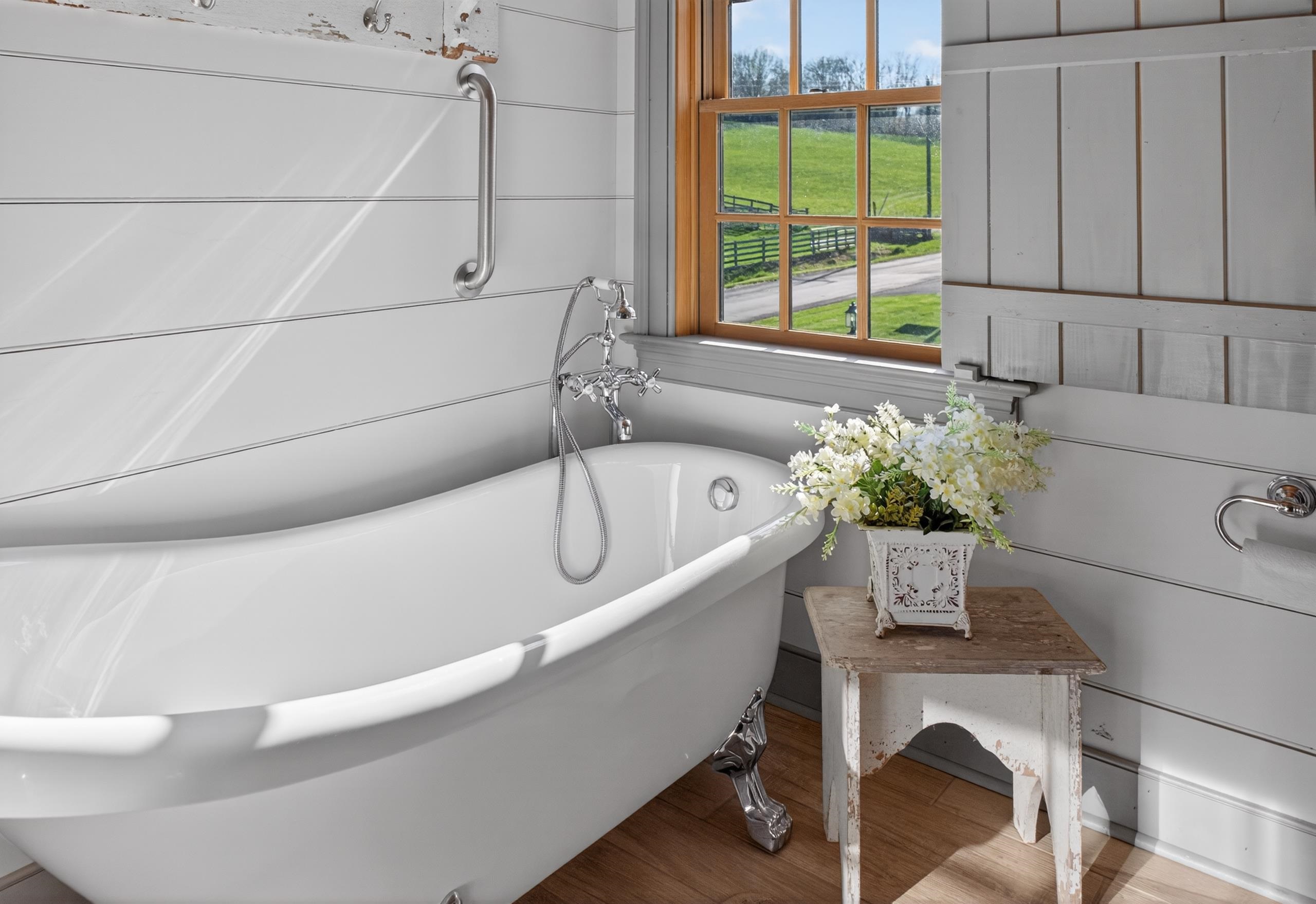 331 GLEBE SCHOOL RD, SWOOPE, Virginia 24479, 6 Bedrooms Bedrooms, ,6 BathroomsBathrooms,Residential,331 GLEBE SCHOOL RD,675740 MLS # 675740