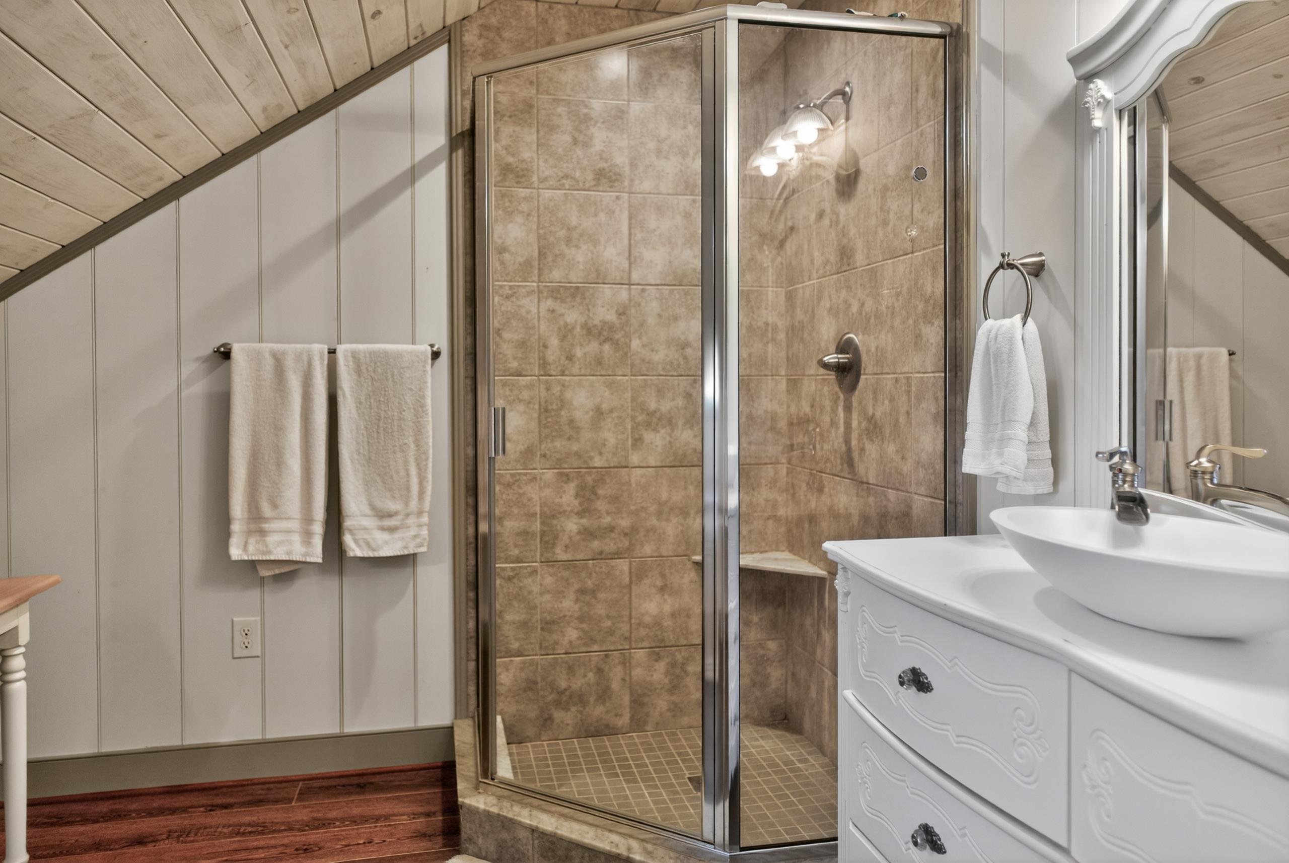 331 GLEBE SCHOOL RD, SWOOPE, Virginia 24479, 6 Bedrooms Bedrooms, ,6 BathroomsBathrooms,Residential,331 GLEBE SCHOOL RD,675740 MLS # 675740