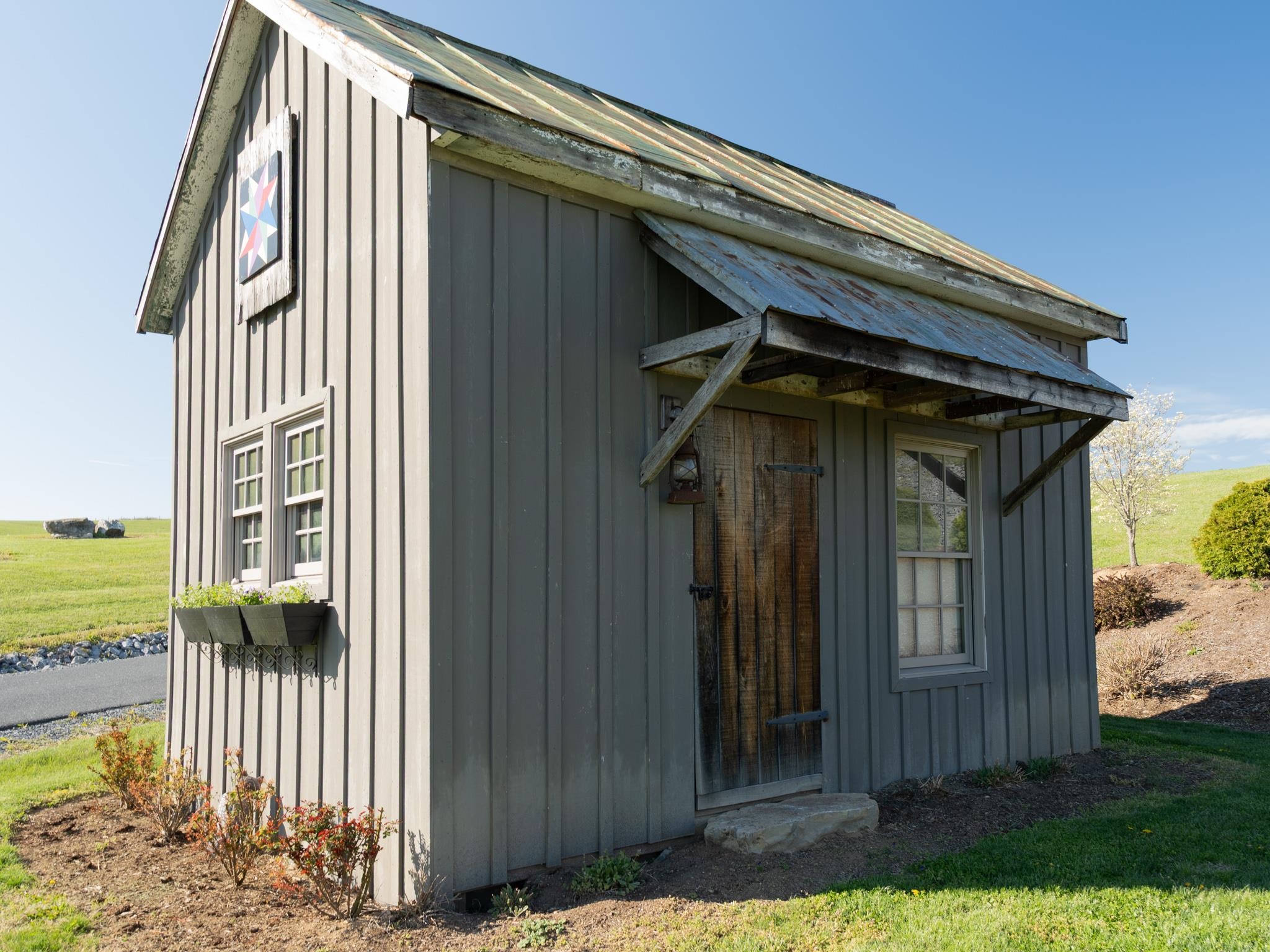 331 GLEBE SCHOOL RD, SWOOPE, Virginia 24479, 6 Bedrooms Bedrooms, ,6 BathroomsBathrooms,Residential,331 GLEBE SCHOOL RD,675740 MLS # 675740