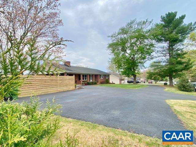 103 FAIRLANE DR, STANARDSVILLE, Virginia 22973, 4 Bedrooms Bedrooms, ,3 BathroomsBathrooms,Residential,One Level Living + In-Law-Suite!,103 FAIRLANE DR,675742 MLS # 675742