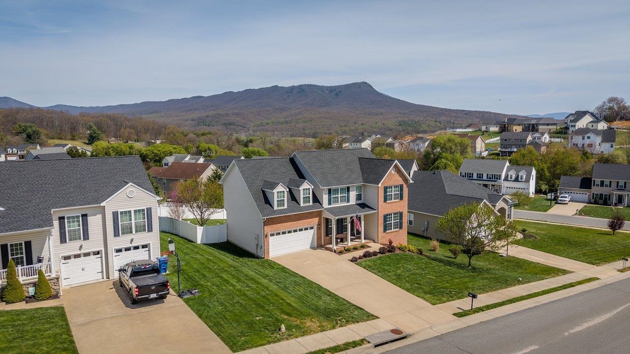 305 RACHEL DR, PENN LAIRD, Virginia 22846, 4 Bedrooms Bedrooms, ,2 BathroomsBathrooms,Residential,305 RACHEL DR,675749 MLS # 675749 305 RACHEL DR, PENN LAIRD, Virginia 22846, 4 Bedrooms Bedrooms, ,2 BathroomsBathrooms,Residential,305 RACHEL DR,675749 MLS # 675749