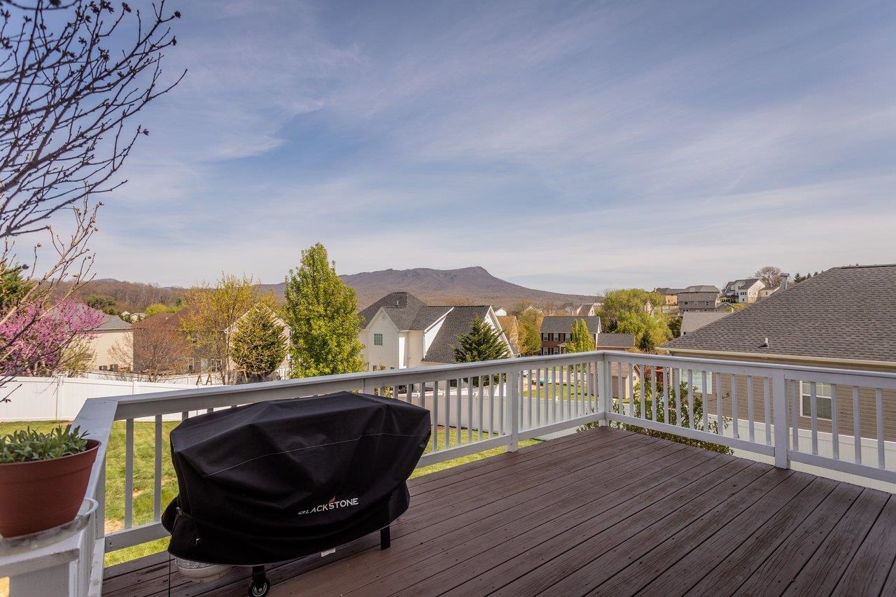 305 RACHEL DR, PENN LAIRD, Virginia 22846, 4 Bedrooms Bedrooms, ,2 BathroomsBathrooms,Residential,305 RACHEL DR,675749 MLS # 675749 305 RACHEL DR, PENN LAIRD, Virginia 22846, 4 Bedrooms Bedrooms, ,2 BathroomsBathrooms,Residential,305 RACHEL DR,675749 MLS # 675749