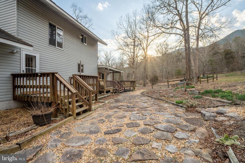 1131 PAGE VALLEY RD, LURAY, Virginia 22835, 3 Bedrooms Bedrooms, ,2 BathroomsBathrooms,Residential,1131 PAGE VALLEY RD,VAPA2006244 MLS # VAPA2006244