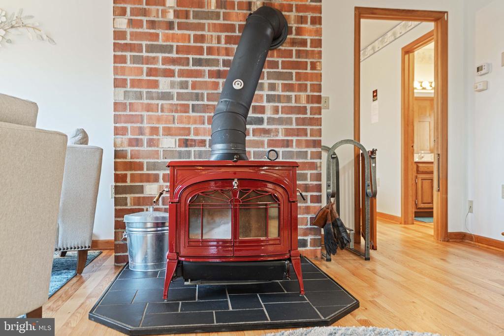 1131 PAGE VALLEY RD, LURAY, Virginia 22835, 3 Bedrooms Bedrooms, ,2 BathroomsBathrooms,Residential,1131 PAGE VALLEY RD,VAPA2006244 MLS # VAPA2006244