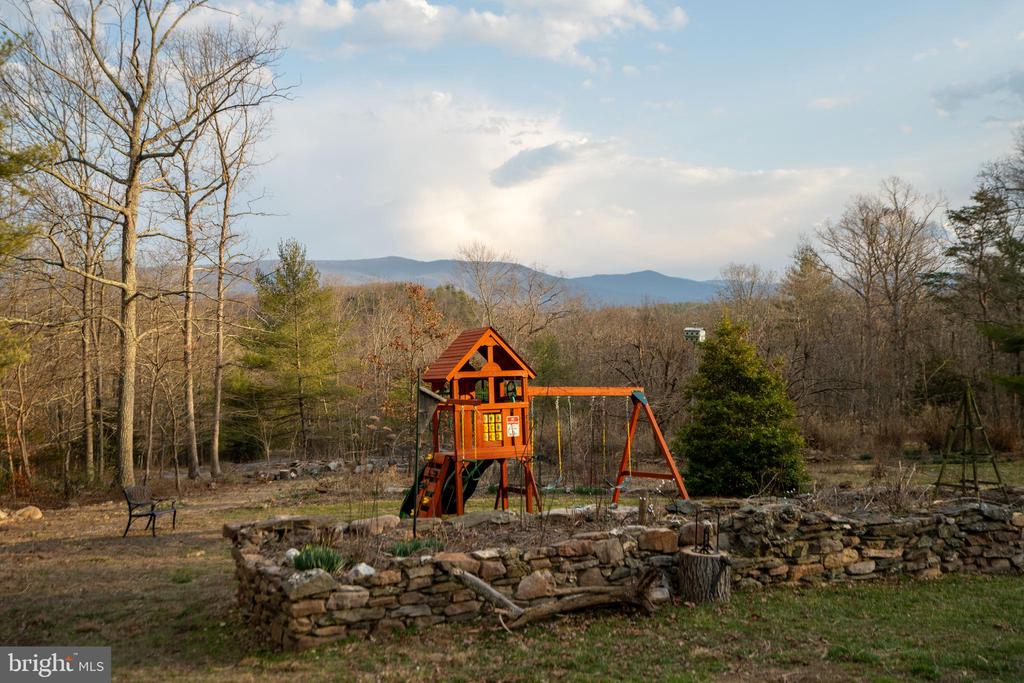 1131 PAGE VALLEY RD, LURAY, Virginia 22835, 3 Bedrooms Bedrooms, ,2 BathroomsBathrooms,Residential,1131 PAGE VALLEY RD,VAPA2006244 MLS # VAPA2006244