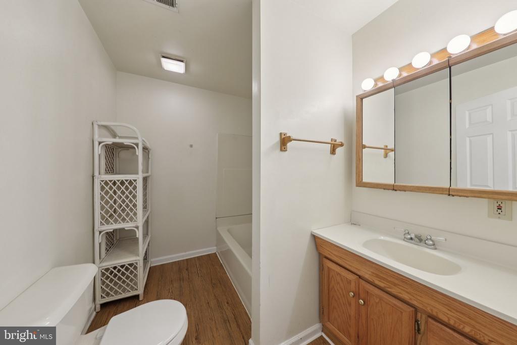 10712 WEAVERSVILLE RD, BEALETON, Virginia, 4 Bedrooms Bedrooms, ,2 BathroomsBathrooms,Residential,10712 WEAVERSVILLE RD,VAFQ2021494 MLS # VAFQ2021494