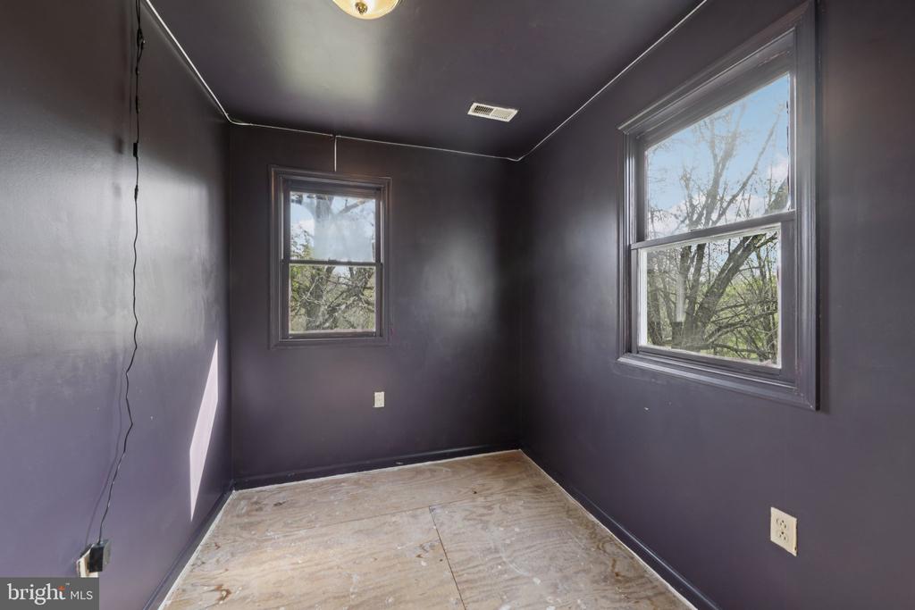 10712 WEAVERSVILLE RD, BEALETON, Virginia, 4 Bedrooms Bedrooms, ,2 BathroomsBathrooms,Residential,10712 WEAVERSVILLE RD,VAFQ2021494 MLS # VAFQ2021494