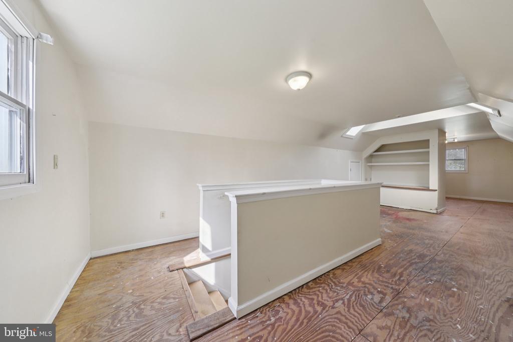 10712 WEAVERSVILLE RD, BEALETON, Virginia, 4 Bedrooms Bedrooms, ,2 BathroomsBathrooms,Residential,10712 WEAVERSVILLE RD,VAFQ2021494 MLS # VAFQ2021494