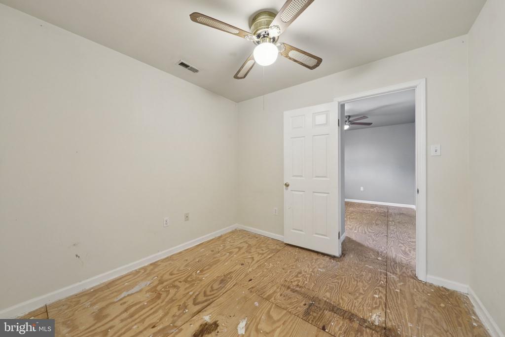 10712 WEAVERSVILLE RD, BEALETON, Virginia, 4 Bedrooms Bedrooms, ,2 BathroomsBathrooms,Residential,10712 WEAVERSVILLE RD,VAFQ2021494 MLS # VAFQ2021494