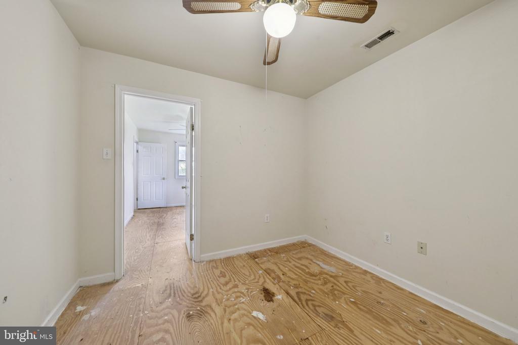 10712 WEAVERSVILLE RD, BEALETON, Virginia, 4 Bedrooms Bedrooms, ,2 BathroomsBathrooms,Residential,10712 WEAVERSVILLE RD,VAFQ2021494 MLS # VAFQ2021494