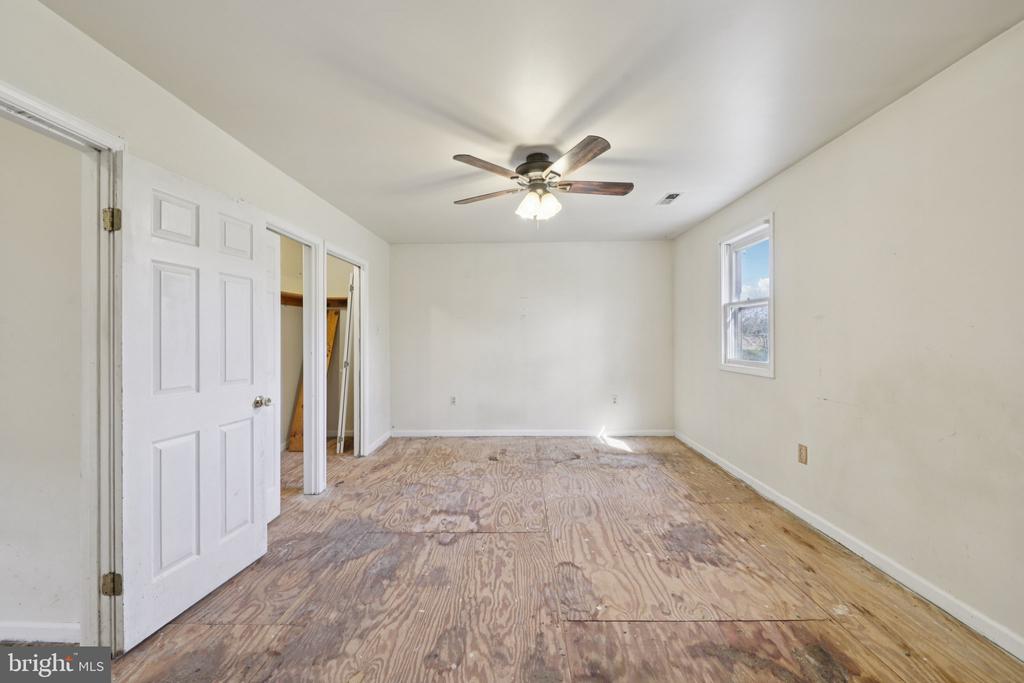 10712 WEAVERSVILLE RD, BEALETON, Virginia, 4 Bedrooms Bedrooms, ,2 BathroomsBathrooms,Residential,10712 WEAVERSVILLE RD,VAFQ2021494 MLS # VAFQ2021494