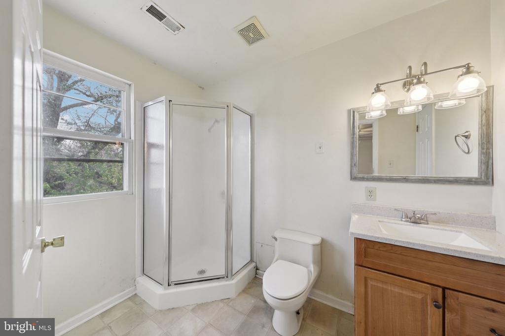 10712 WEAVERSVILLE RD, BEALETON, Virginia, 4 Bedrooms Bedrooms, ,2 BathroomsBathrooms,Residential,10712 WEAVERSVILLE RD,VAFQ2021494 MLS # VAFQ2021494