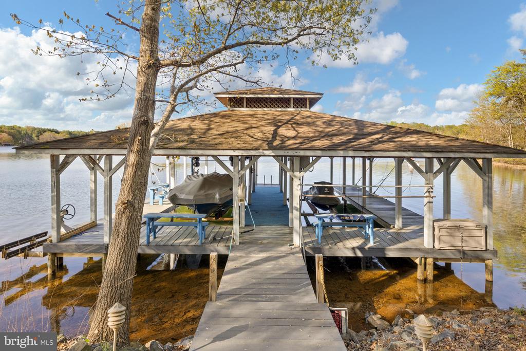 11713 WAYNE LN, BUMPASS, Virginia 23024, 5 Bedrooms Bedrooms, ,5 BathroomsBathrooms,Residential,11713 WAYNE LN,VASP2040838 MLS # VASP2040838