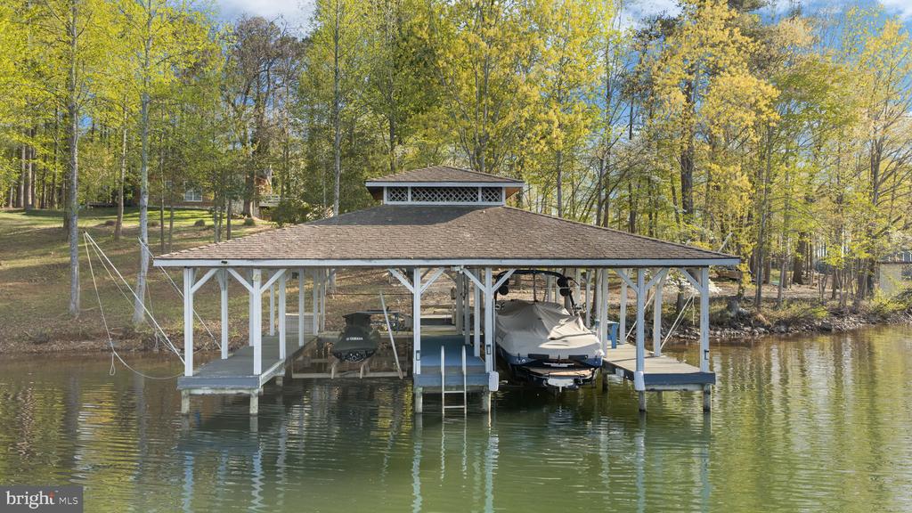 11713 WAYNE LN, BUMPASS, Virginia 23024, 5 Bedrooms Bedrooms, ,5 BathroomsBathrooms,Residential,11713 WAYNE LN,VASP2040838 MLS # VASP2040838