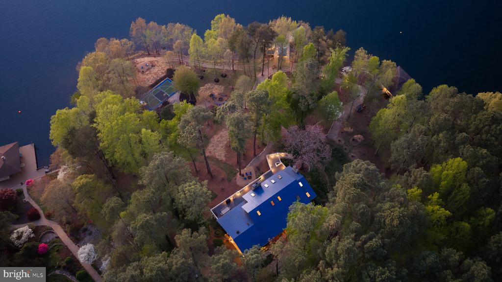 11713 WAYNE LN, BUMPASS, Virginia 23024, 5 Bedrooms Bedrooms, ,5 BathroomsBathrooms,Residential,11713 WAYNE LN,VASP2040838 MLS # VASP2040838