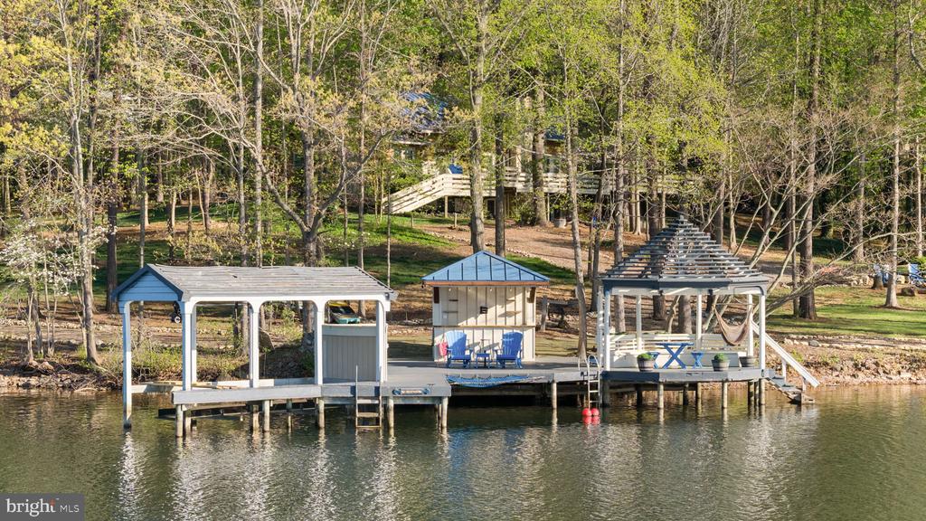 11713 WAYNE LN, BUMPASS, Virginia 23024, 5 Bedrooms Bedrooms, ,5 BathroomsBathrooms,Residential,11713 WAYNE LN,VASP2040838 MLS # VASP2040838