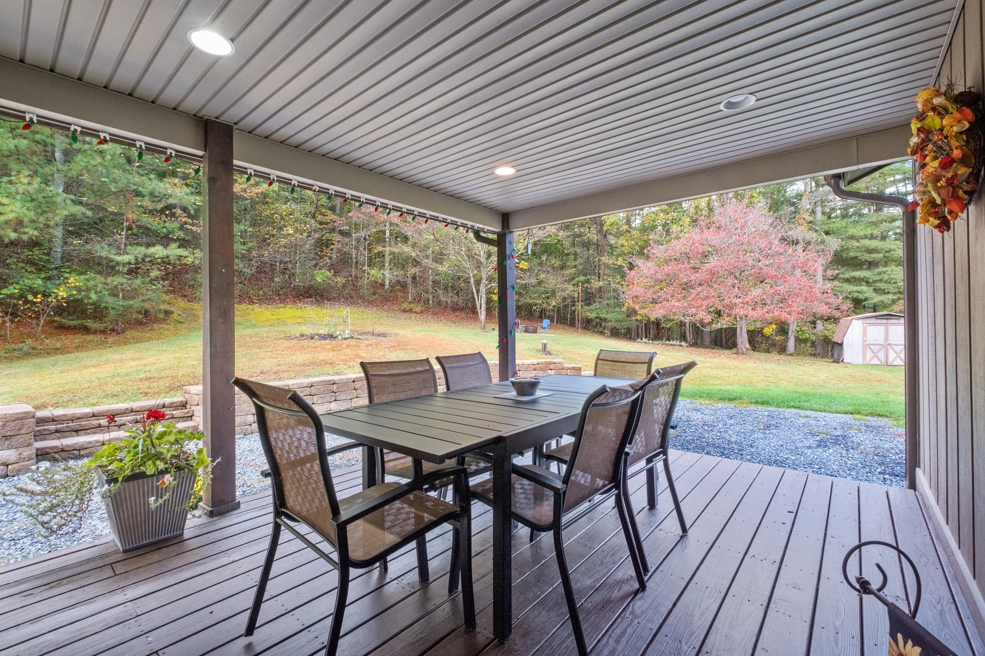 15468 HIGHLAND TPKE, HEAD WATERS, Virginia 24442, 3 Bedrooms Bedrooms, ,2 BathroomsBathrooms,Residential,15468 HIGHLAND TPKE,669998 MLS # 669998 15468 HIGHLAND TPKE, HEAD WATERS, Virginia 24442, 3 Bedrooms Bedrooms, ,2 BathroomsBathrooms,Residential,15468 HIGHLAND TPKE,669998 MLS # 669998