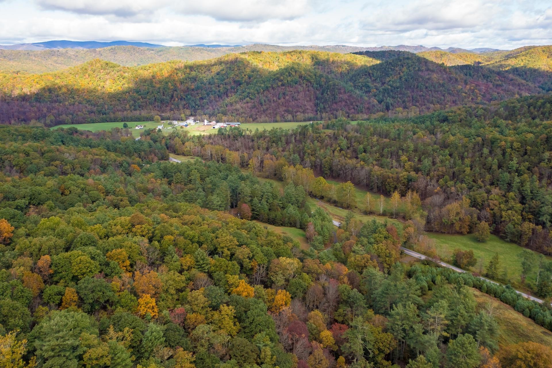 15468 HIGHLAND TPKE, HEAD WATERS, Virginia 24442, 3 Bedrooms Bedrooms, ,2 BathroomsBathrooms,Residential,15468 HIGHLAND TPKE,669998 MLS # 669998 15468 HIGHLAND TPKE, HEAD WATERS, Virginia 24442, 3 Bedrooms Bedrooms, ,2 BathroomsBathrooms,Residential,15468 HIGHLAND TPKE,669998 MLS # 669998