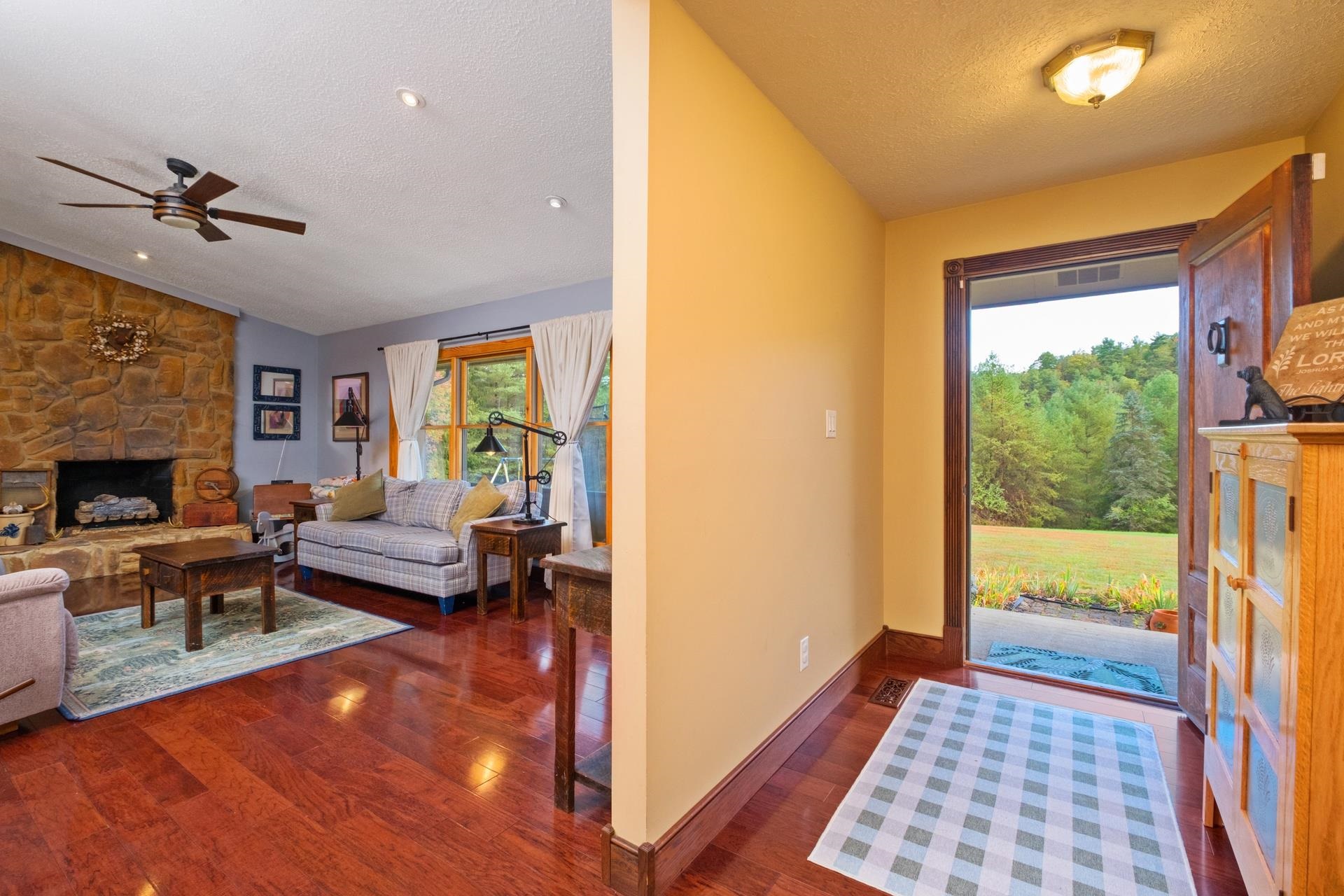 15468 HIGHLAND TPKE, HEAD WATERS, Virginia 24442, 3 Bedrooms Bedrooms, ,2 BathroomsBathrooms,Residential,15468 HIGHLAND TPKE,669998 MLS # 669998 15468 HIGHLAND TPKE, HEAD WATERS, Virginia 24442, 3 Bedrooms Bedrooms, ,2 BathroomsBathrooms,Residential,15468 HIGHLAND TPKE,669998 MLS # 669998