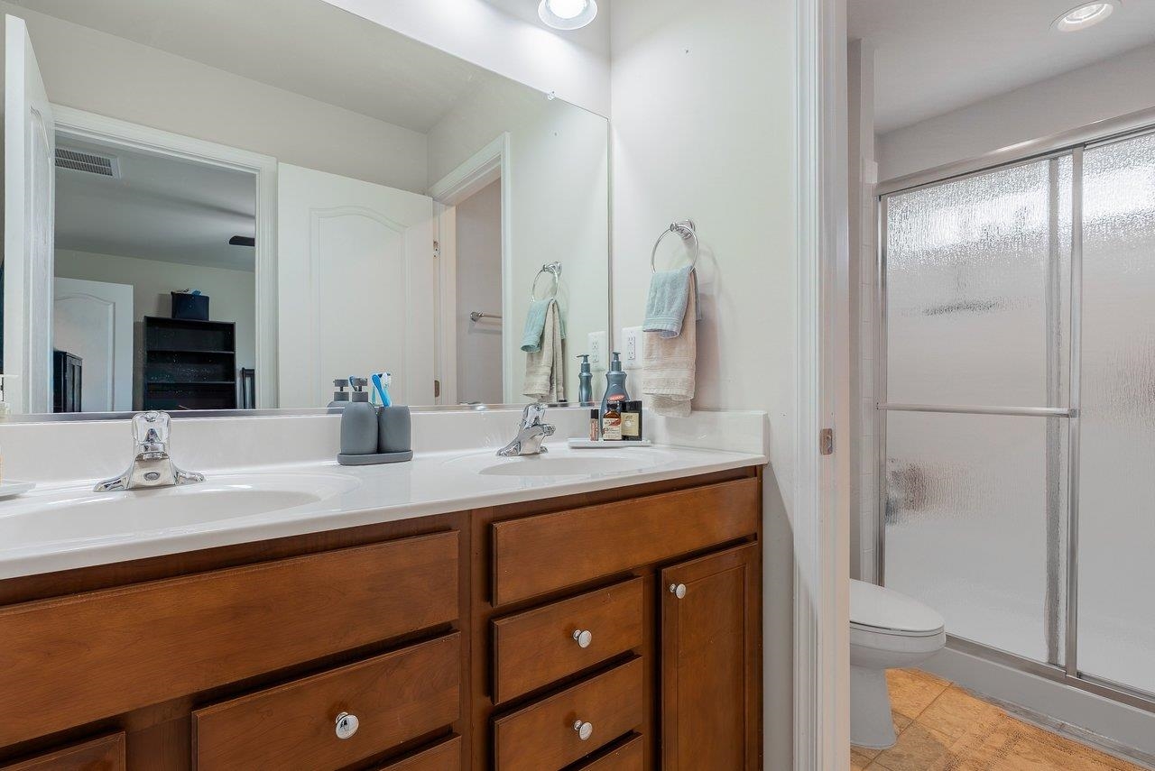 117 WILLOWSHIRE CT, WAYNESBORO, Virginia 22980, 4 Bedrooms Bedrooms, ,3 BathroomsBathrooms,Residential,117 WILLOWSHIRE CT,675484 MLS # 675484