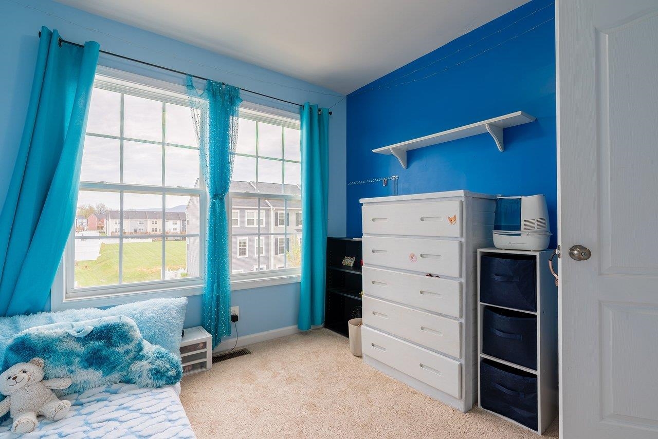 117 WILLOWSHIRE CT, WAYNESBORO, Virginia 22980, 4 Bedrooms Bedrooms, ,3 BathroomsBathrooms,Residential,117 WILLOWSHIRE CT,675484 MLS # 675484