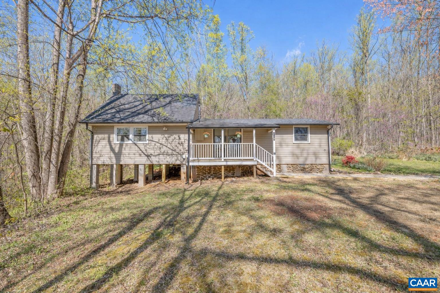 1112 RED BIRD DR, STANARDSVILLE, Virginia 22973, 2 Bedrooms Bedrooms, ,1 BathroomBathrooms,Residential,1112 RED BIRD DR,675515 MLS # 675515