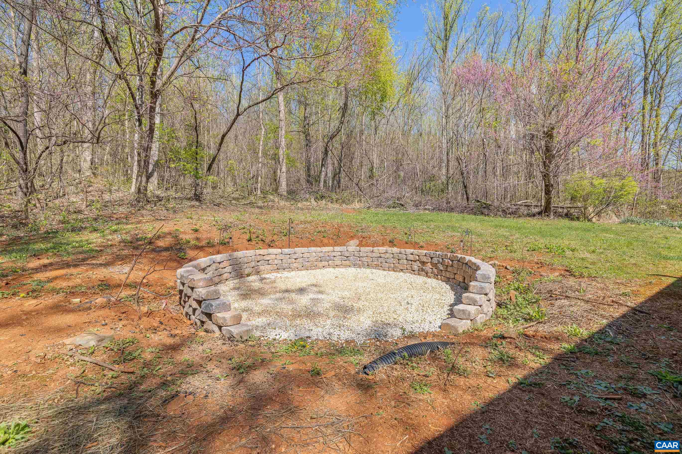 1112 RED BIRD DR, STANARDSVILLE, Virginia 22973, 2 Bedrooms Bedrooms, ,1 BathroomBathrooms,Residential,1112 RED BIRD DR,675515 MLS # 675515