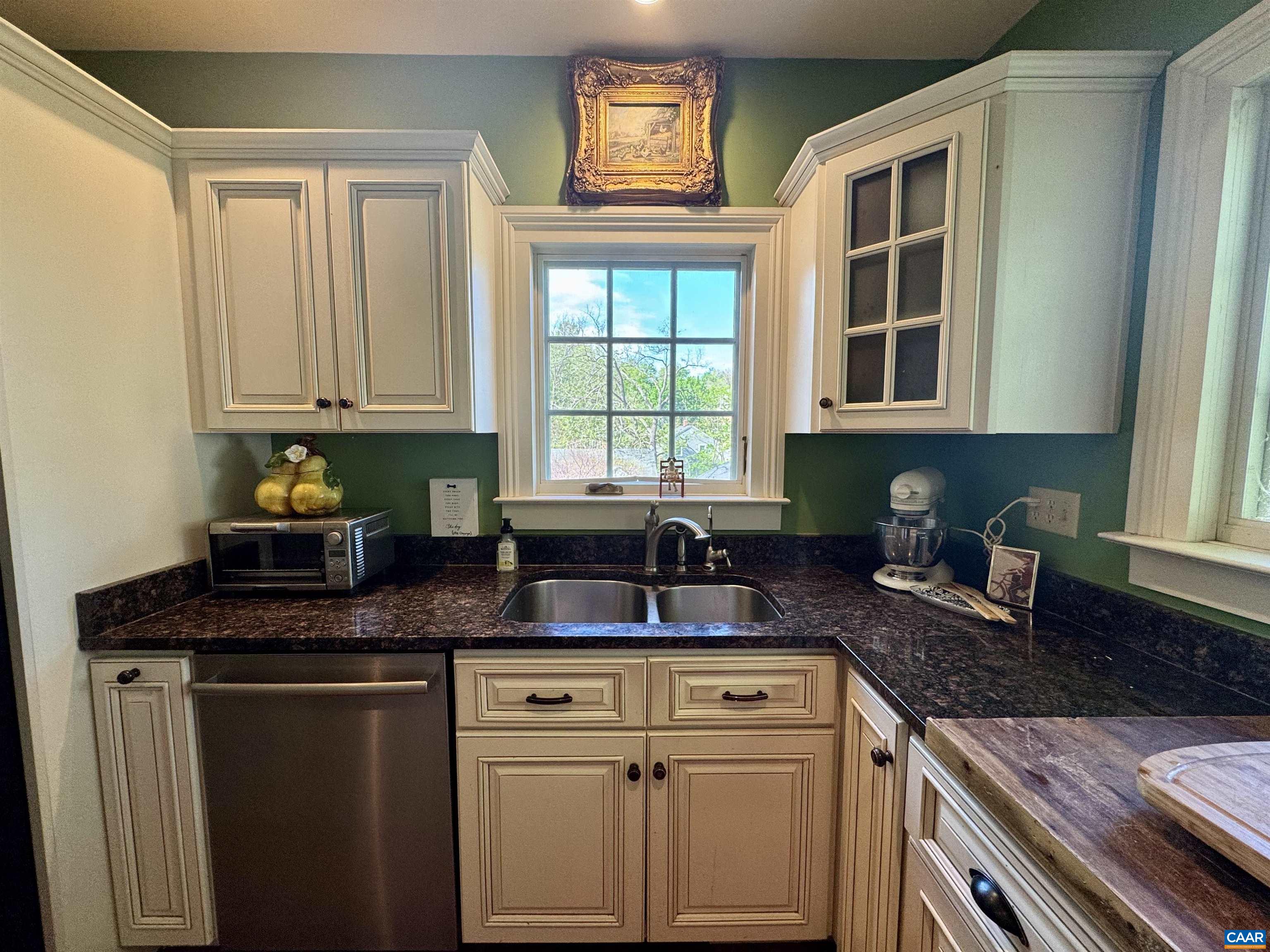 241 CHURCHVILLE AVE, STAUNTON, Virginia 24401, 4 Bedrooms Bedrooms, ,2 BathroomsBathrooms,Residential,241 CHURCHVILLE AVE,675764 MLS # 675764 241 CHURCHVILLE AVE, STAUNTON, Virginia 24401, 4 Bedrooms Bedrooms, ,2 BathroomsBathrooms,Residential,241 CHURCHVILLE AVE,675764 MLS # 675764