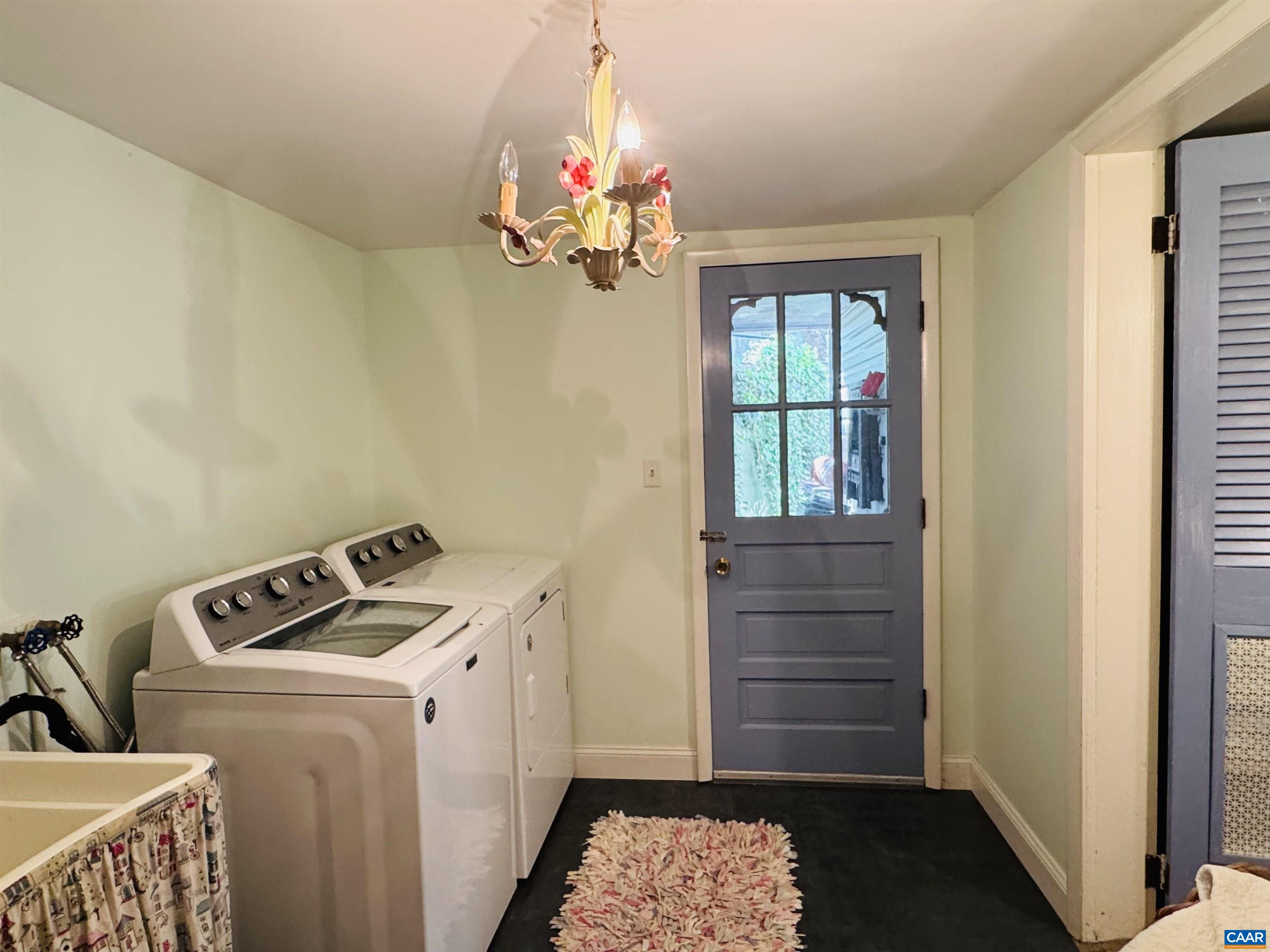 241 CHURCHVILLE AVE, STAUNTON, Virginia 24401, 4 Bedrooms Bedrooms, ,2 BathroomsBathrooms,Residential,241 CHURCHVILLE AVE,675764 MLS # 675764 241 CHURCHVILLE AVE, STAUNTON, Virginia 24401, 4 Bedrooms Bedrooms, ,2 BathroomsBathrooms,Residential,241 CHURCHVILLE AVE,675764 MLS # 675764